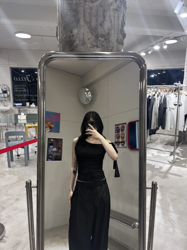 CA1 80012素黑網紗綁帶背心