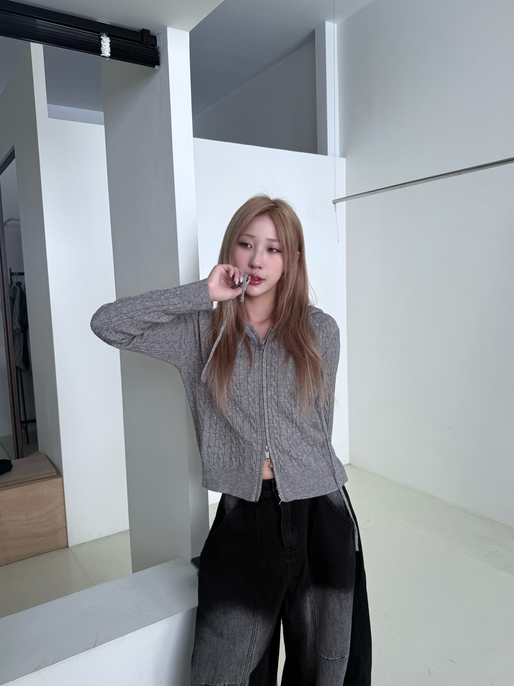 CO1 803334 麻花針織短版外套:圖片 9