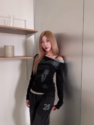 CO1 2491拼色假兩件英文印花長袖