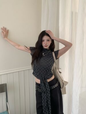 CO1 85165 格紋綁帶木耳邊上衣