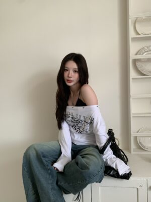 CO2 6470卯釘1978印花斜肩長袖