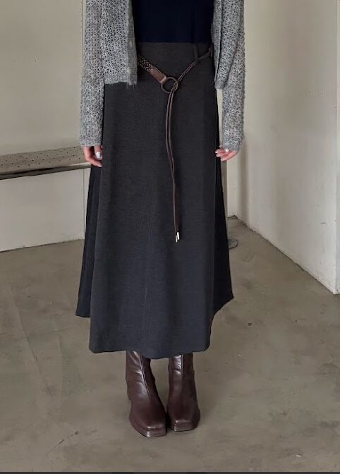 CN2 7586質感毛呢長裙(附皮帶)