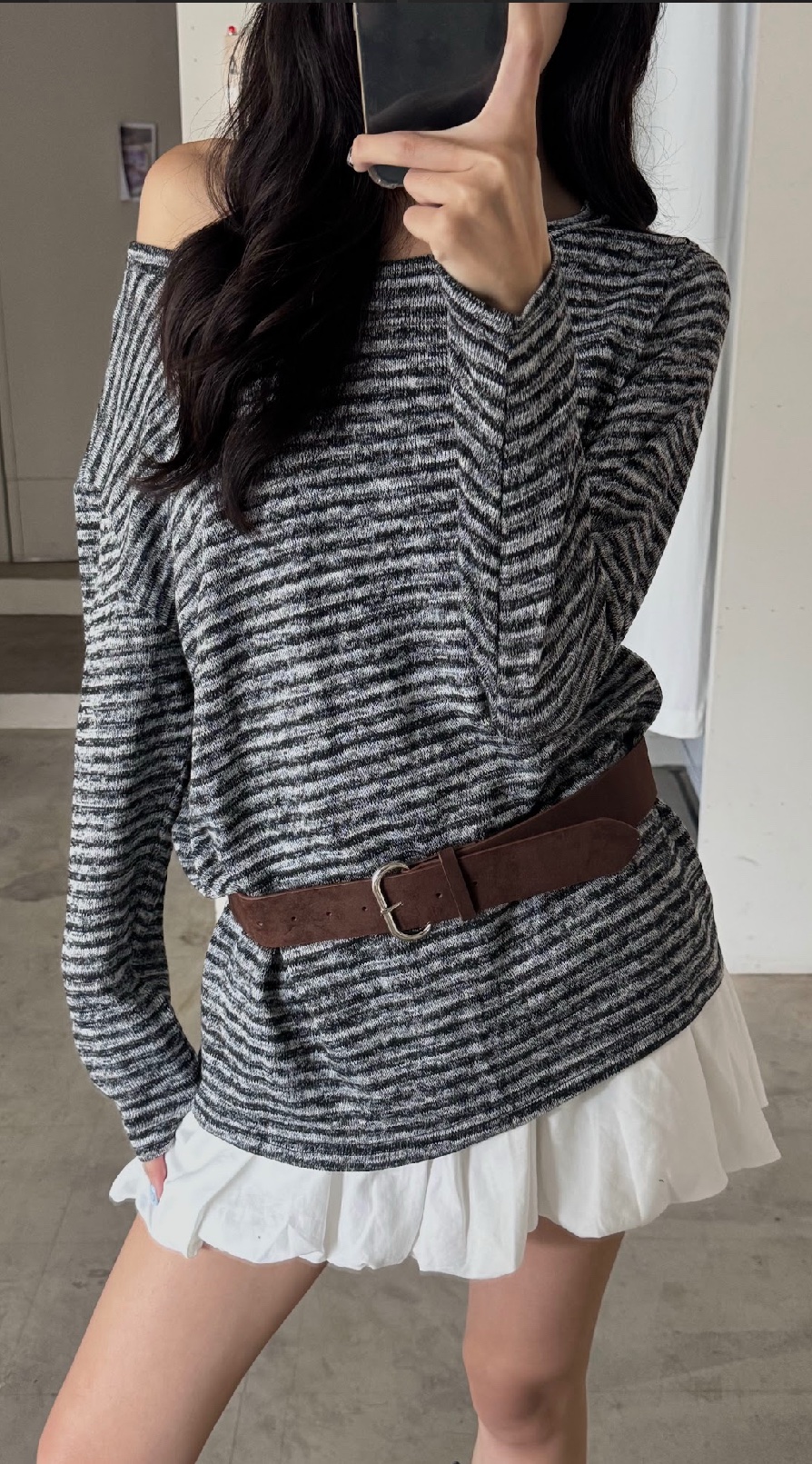 CN2 9378條紋撞色斜肩上衣(附麂皮皮帶):圖片 4