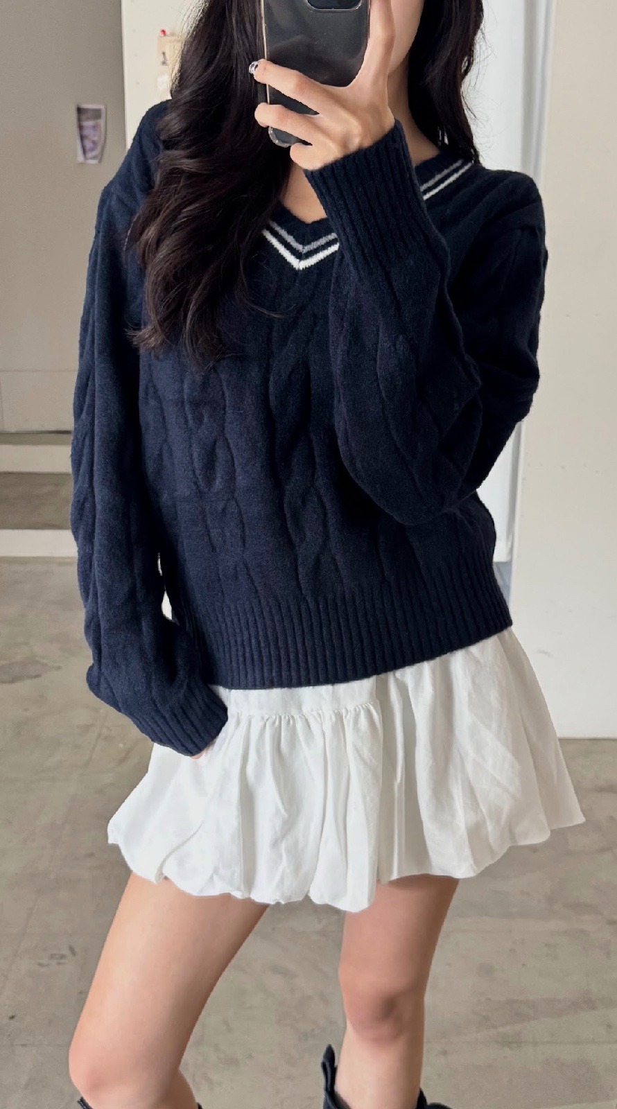 CN2 803407 V領條紋針織長袖(附圍巾)