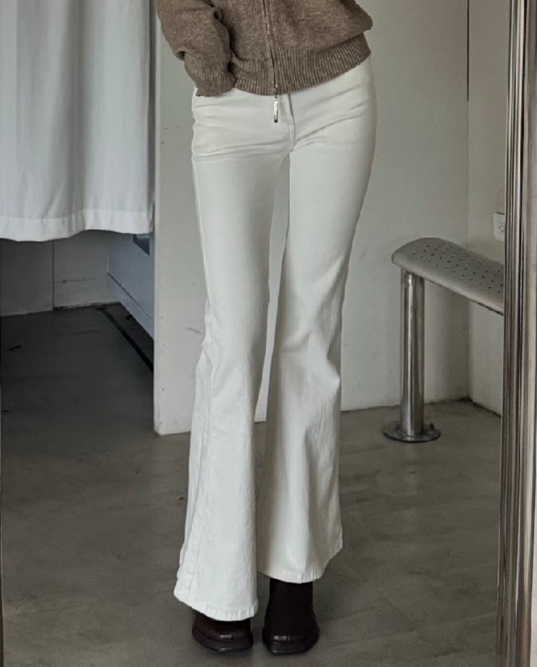 CN2 1380純白內刷毛微喇叭褲