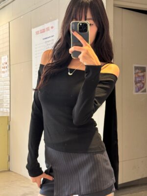 CN1 H072平口繞脖抓皺長袖