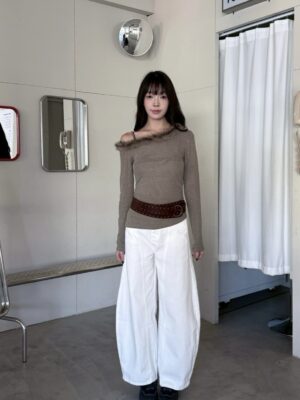 CN1 8021990斜肩毛邊水鑽長袖