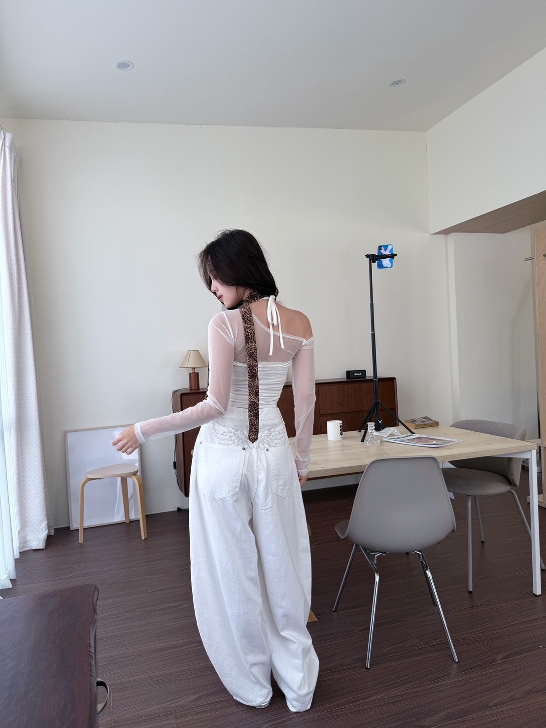 74567074-C79E-4FF7-AB42-91528D75B12D