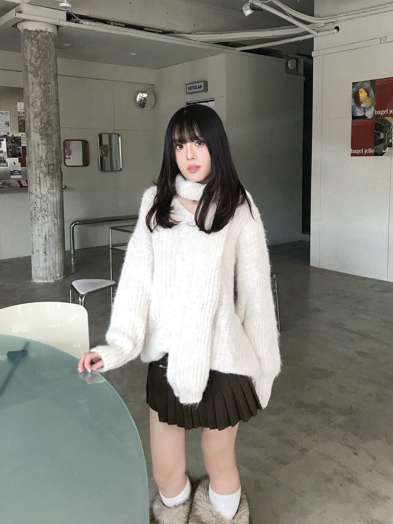 CF1 258808 V領麻花直坑條針織毛衣(附圍巾):圖片 18