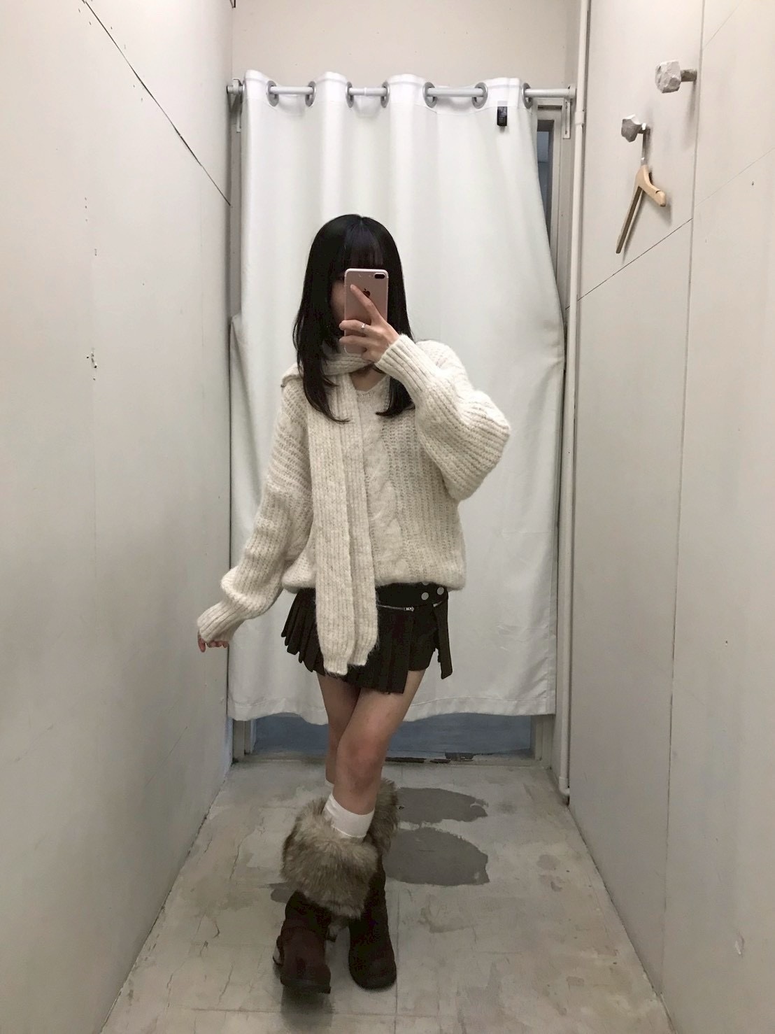 CF1 258808 V領麻花直坑條針織毛衣(附圍巾):圖片 21