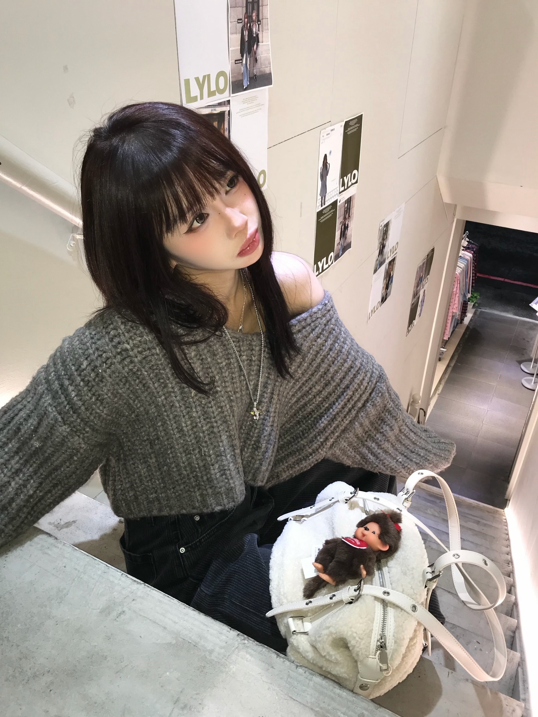 CJ1 85350粗針織短版v領毛衣