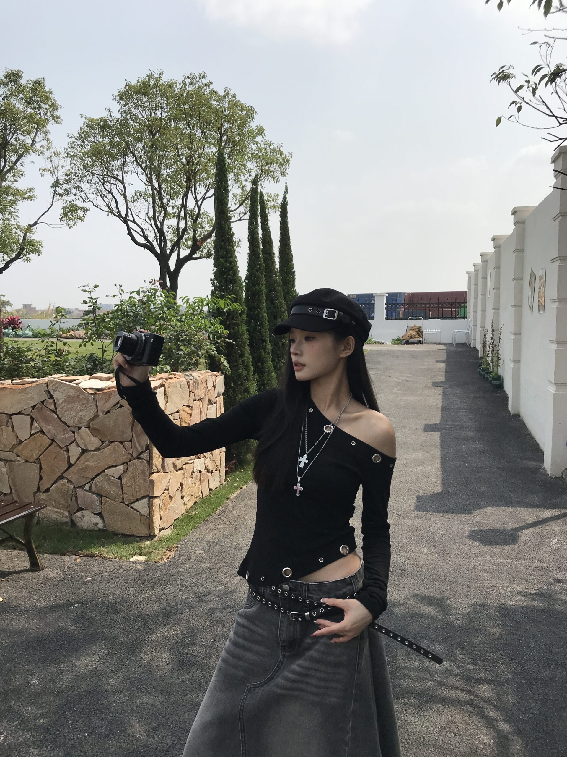 CM04 LY91 金屬環鏤空斜肩不規則長袖T恤:圖片 6